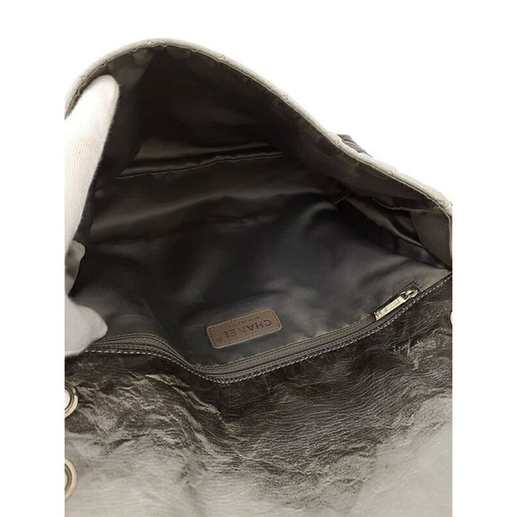 Chanel Matelasse Chain Shoulder Bag - Picture 3 of 9